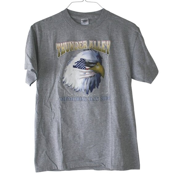Thunder Alley Memorial Day 2004 Graphic T-Shirt Eagle & POW-MIA Design Delta Pro - Picture 2 of 5